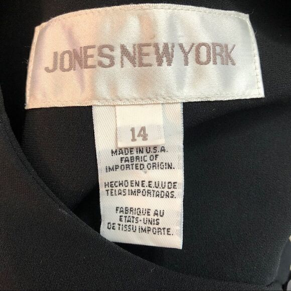 Luxurious NWT size 14 Jones New York Black Jacket!! - Picture 2 of 7